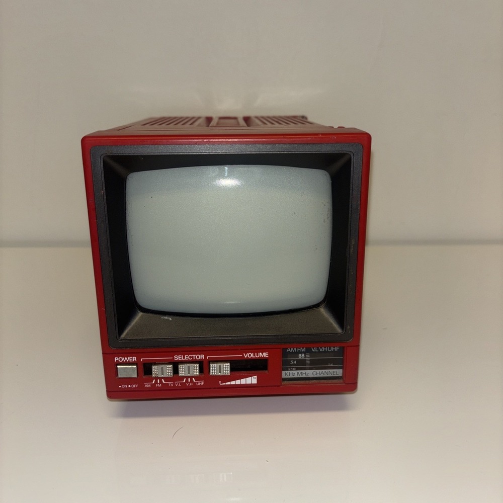 Vintage 1987 Electronics of North America Red Portable TV AM FM Radio CRT Retro - Picture 3 of 11